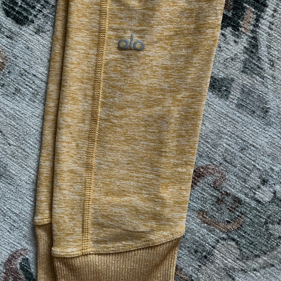 Alo yoga Tuscan sun leggings - Picture 9 of 10